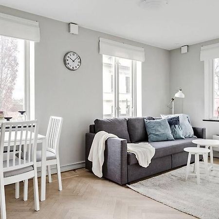 Bright Apartment In Park Environment Lund Extérieur photo