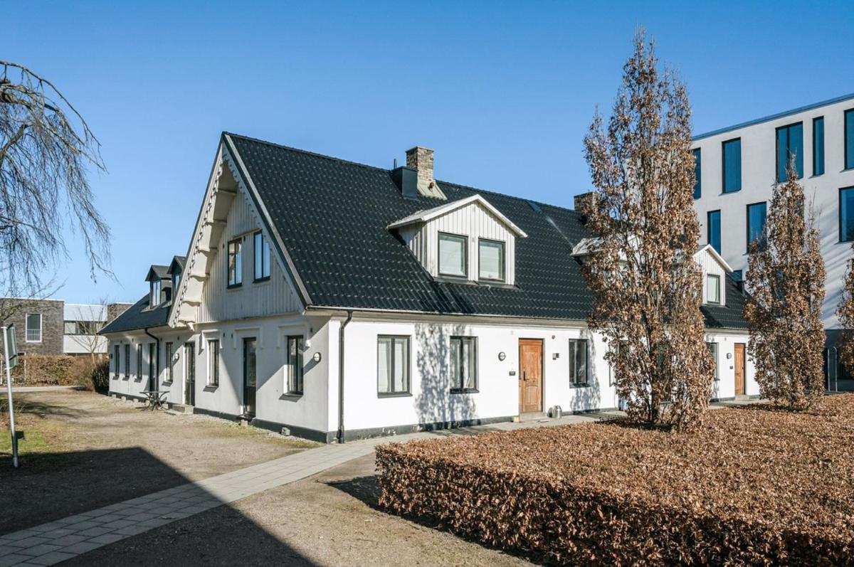 Bright Apartment In Park Environment Lund Extérieur photo